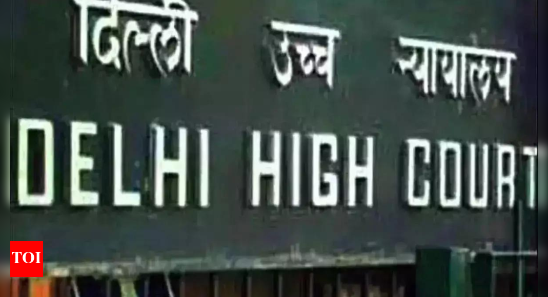 Delhi High Court stays suspension of Ramanujan College principal