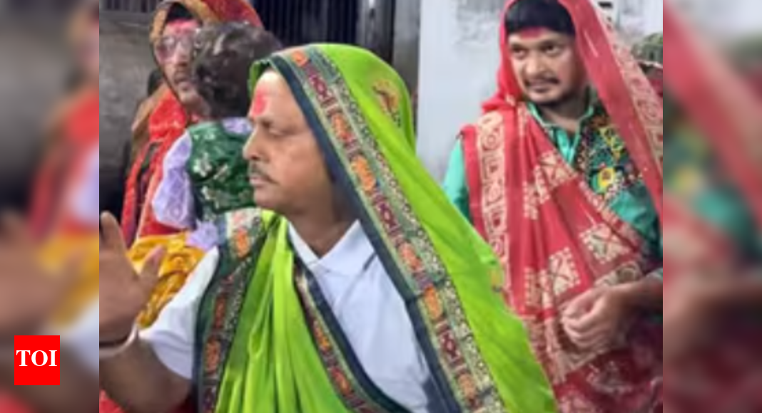 Men wear sarees to perform Garba in Gujarat: The chilling 200-year-old curse behind this tradition
