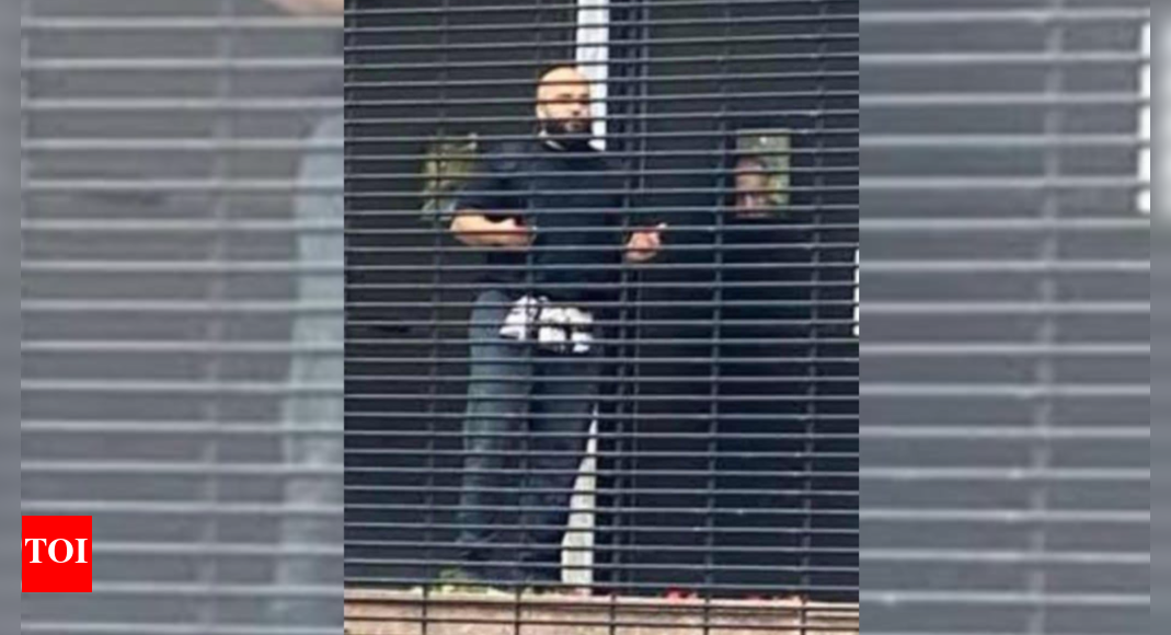 'Get back, he has a bomb': Video shows cops getting public away from Manchester attacker