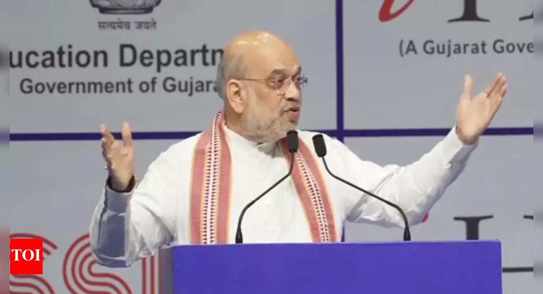<div>Amit Shah credits PM Modi for 'khadi' revival, says sales surged fivefold in 11 years</div>