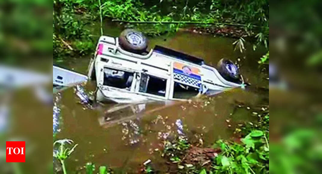 Jorhat cop dies after jeep plunges into water-filled ditch