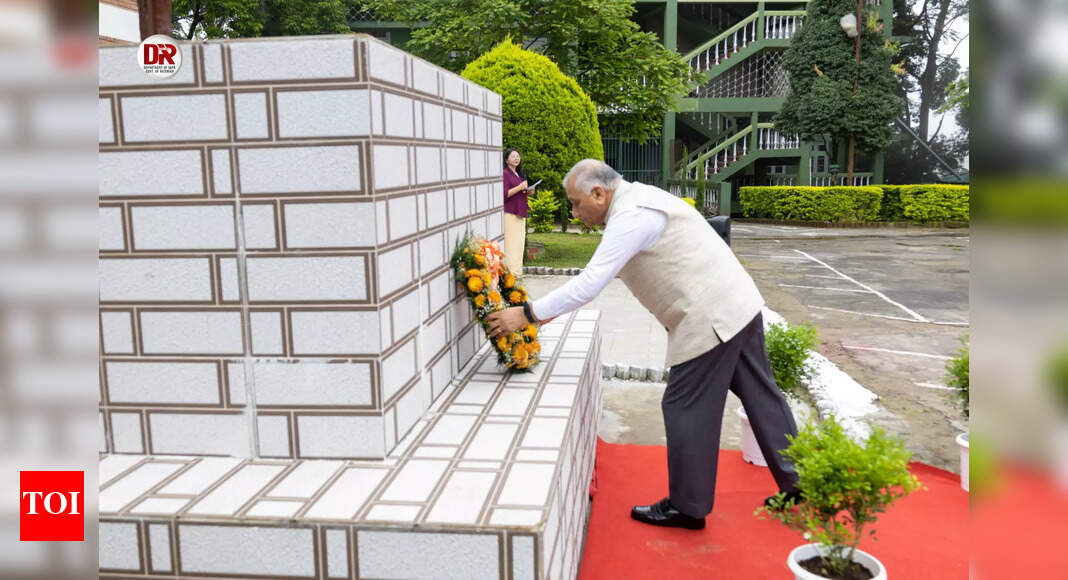 Mizoram guv & other dignitaries pay tribute to Gandhi on 156th birth anniversary