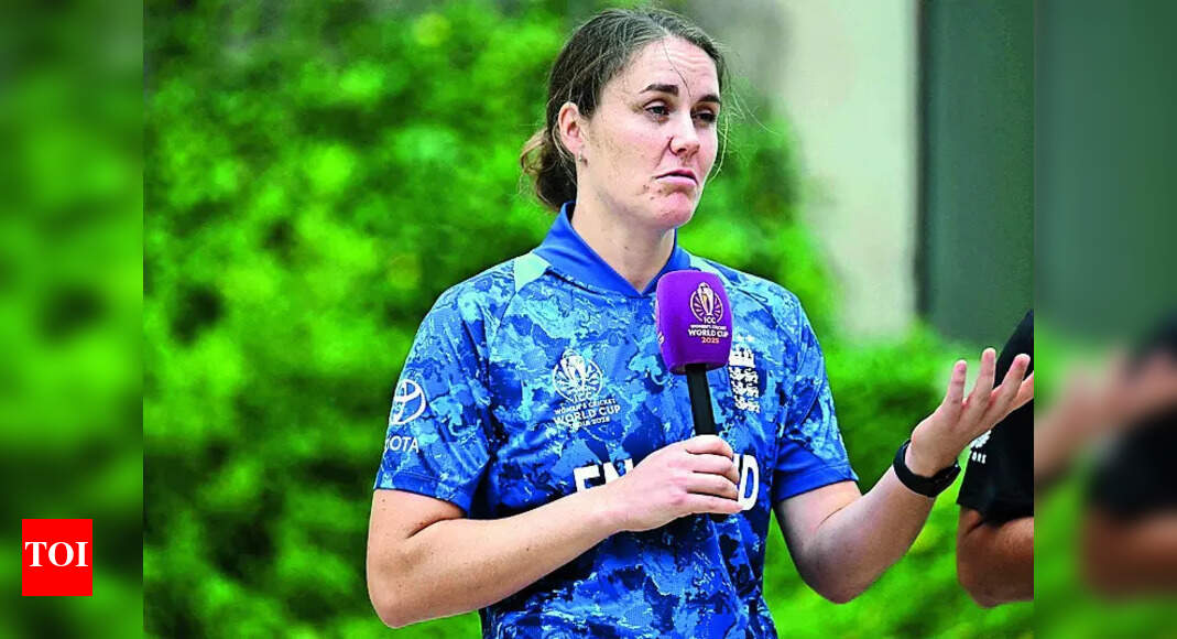 ICC Women's World Cup: Pedigree meets form as England take on SA