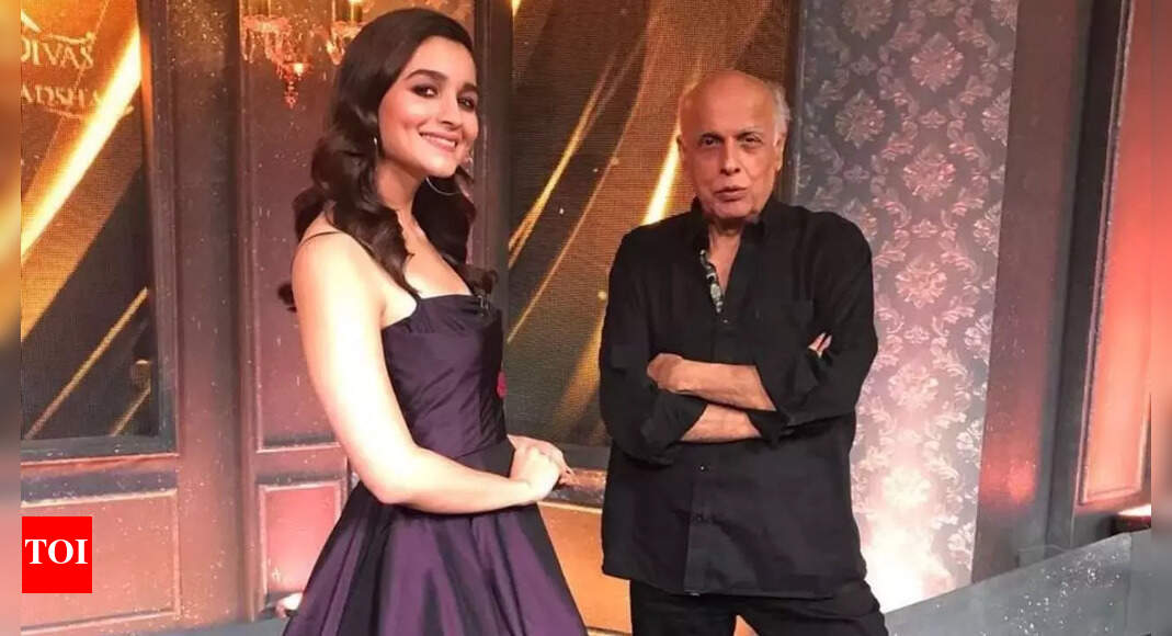<div>Bhatt faces backlash for feeding 'human flesh': 'Ruining Alia's career'</div>