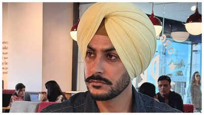 Rajvir Jawanda continues to be on life support: Doctors confirm the singer remains critical - Report
