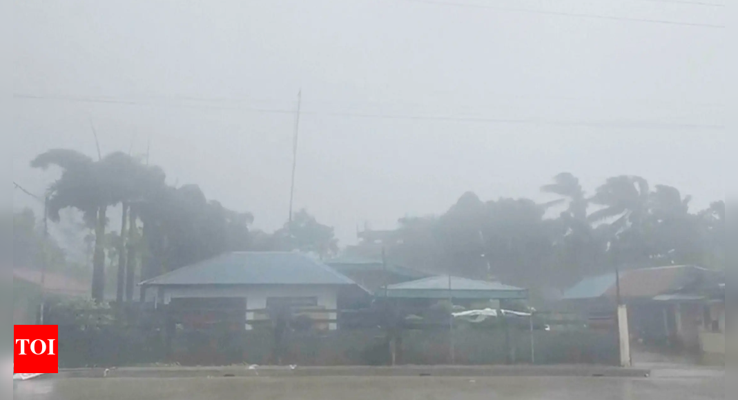 Typhoon blows into Philippines, complicating disaster response after quake and storms