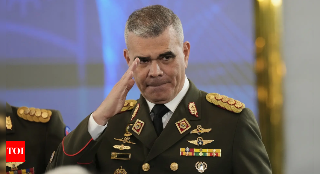 Venezuela criticizes 'illegal incursion' by US fighter jets