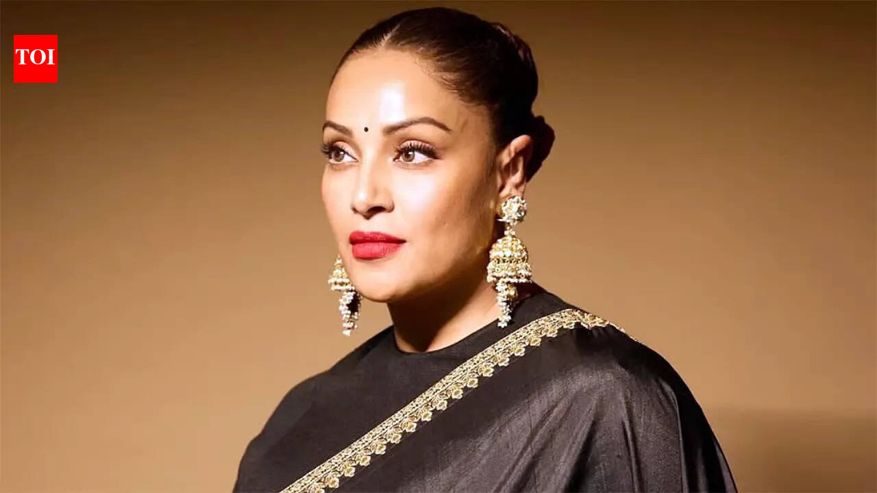 Timeless Bengali stars who shaped Bollywood with beauty and brilliance