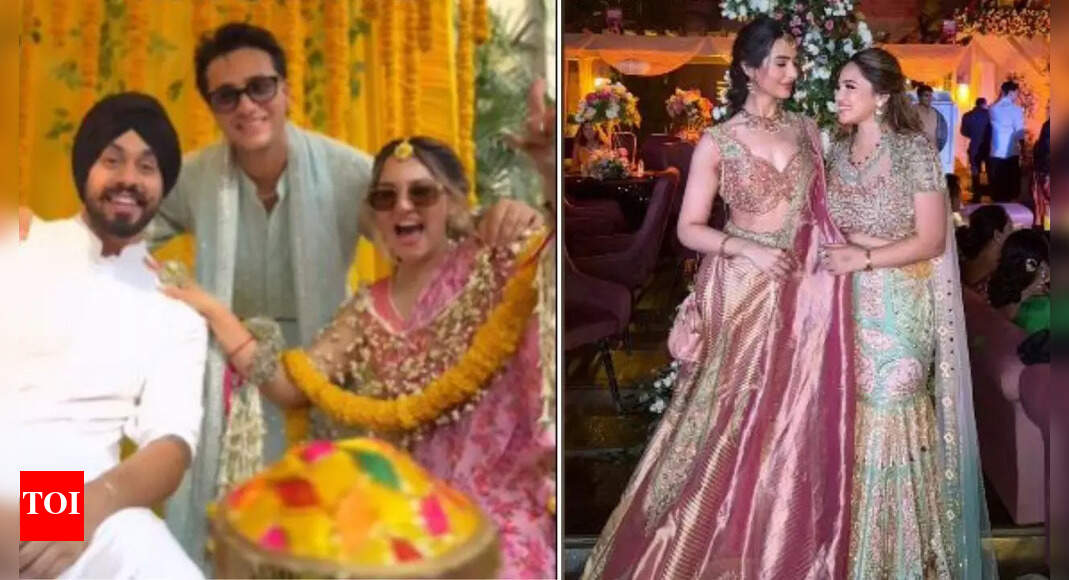 Abhishek Sharma, rumoured girlfriend Laila Faisal spotted at sister Komal’s wedding celebrations, who is his jija ji Lovish Oberoi? – The Times of India