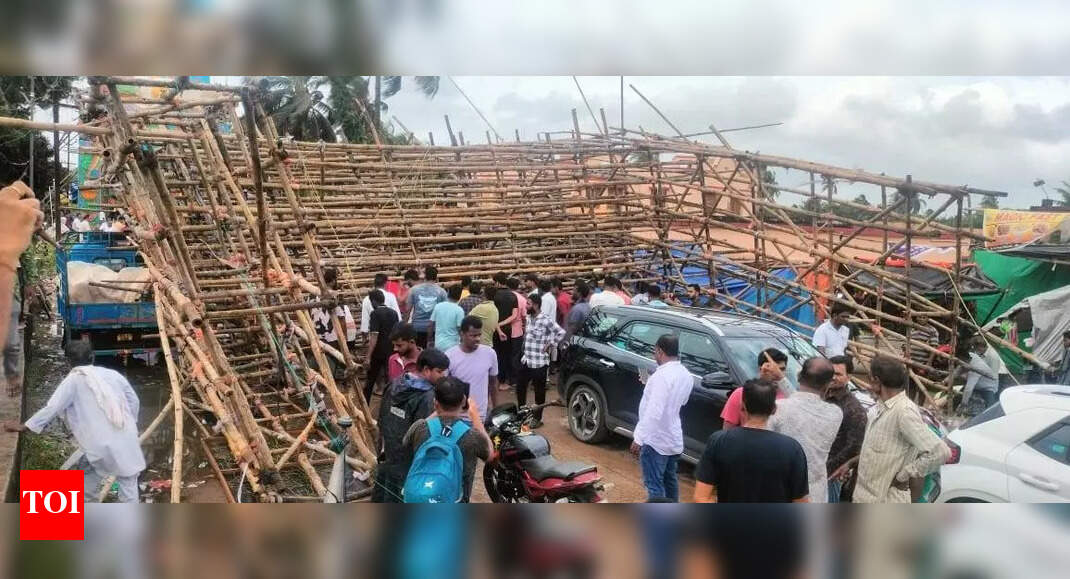 9 Puja pandals collapse due to heavy rain, gusty winds in 2 dists