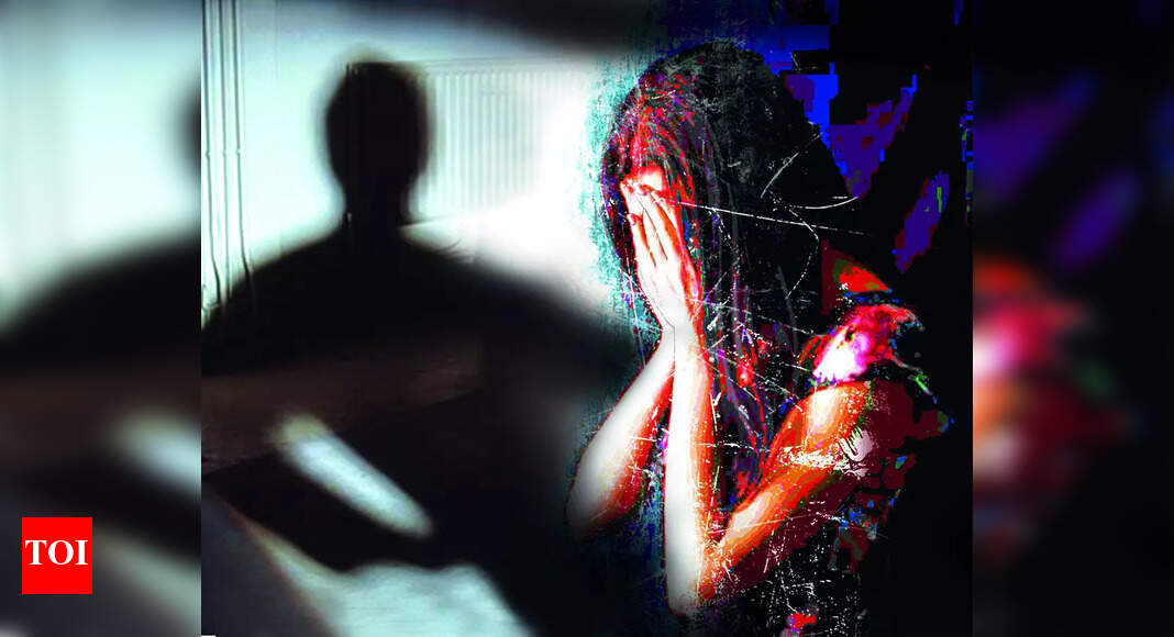 Minor girl 'gang-raped' in Muzaffarpur; 2 held, 3 on the run