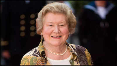 'Keeping Up Appearances' star Dame Patricia Routledge passes away at 96