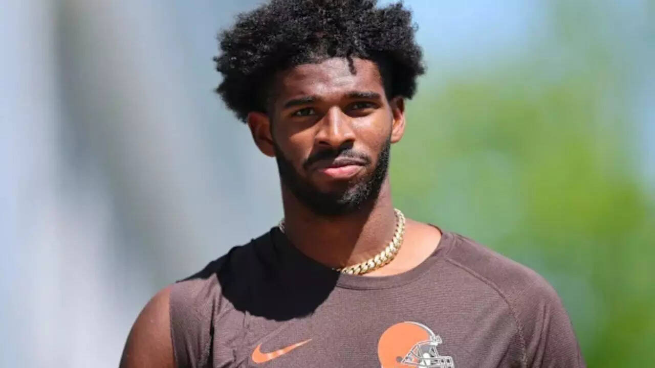Shedeur Sanders' quiet reaction raises questions after Dillon Gabriel  becomes Browns' quarterback | NFL News - The Times of India