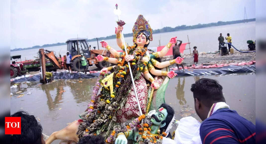 Grand Durga Puja immersion celebrations in Cuttack draw thousands of devotees