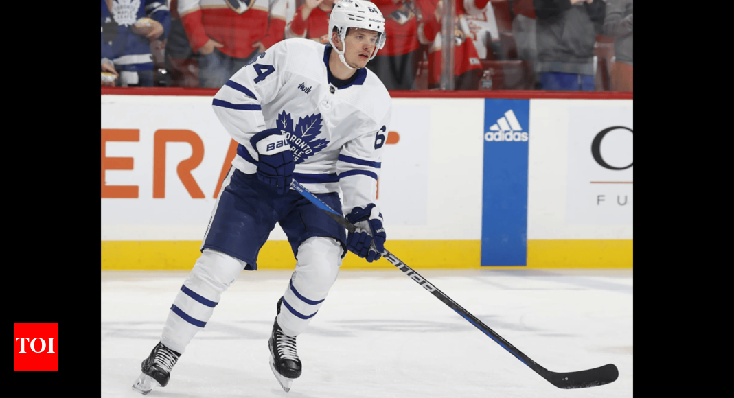 Scott Laughton day-to-day, Toronto Maple Leafs shuffle fourth line with David Kampf