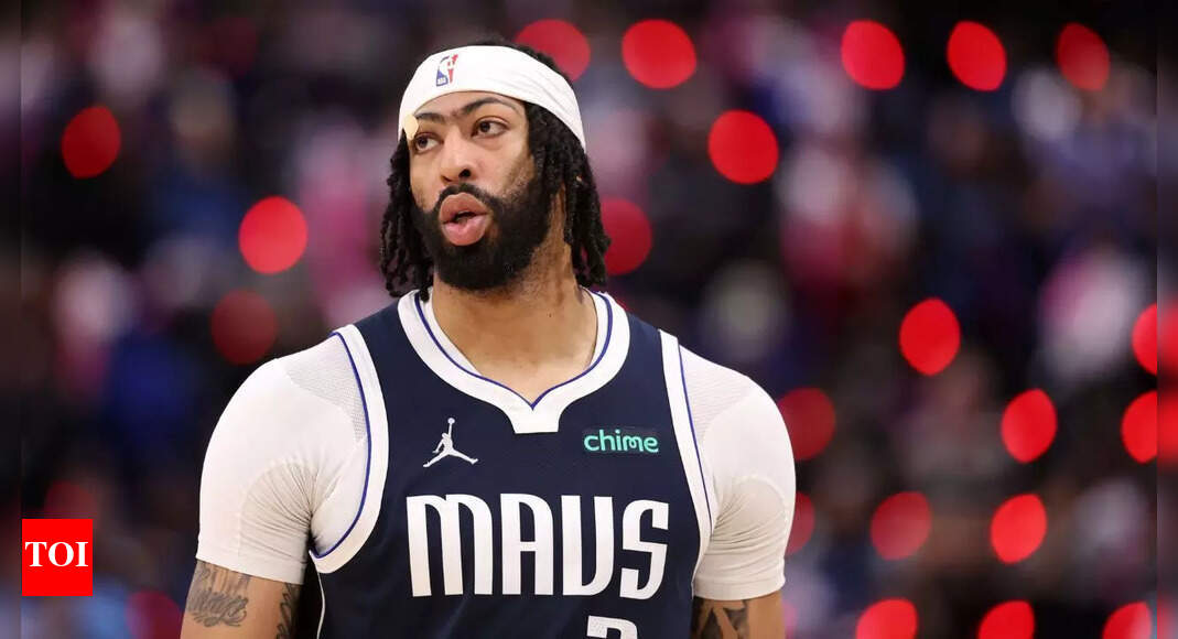 “Forever love our big AD” – Los Angeles Lakers fans are over the moon after Anthony Davis’ heartfelt gesture  for a Purple and Gold supporter