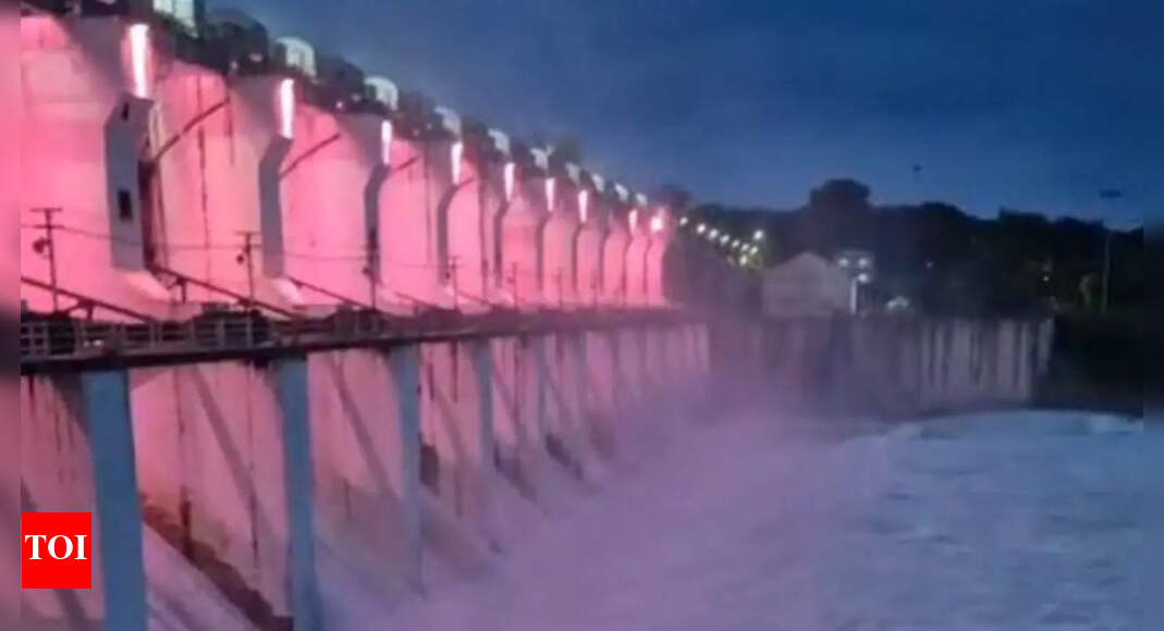 Chhattisgarh: With heavy inflow into reservoirs, Gangrel releases 55,000 cusecs; safety advisory issued