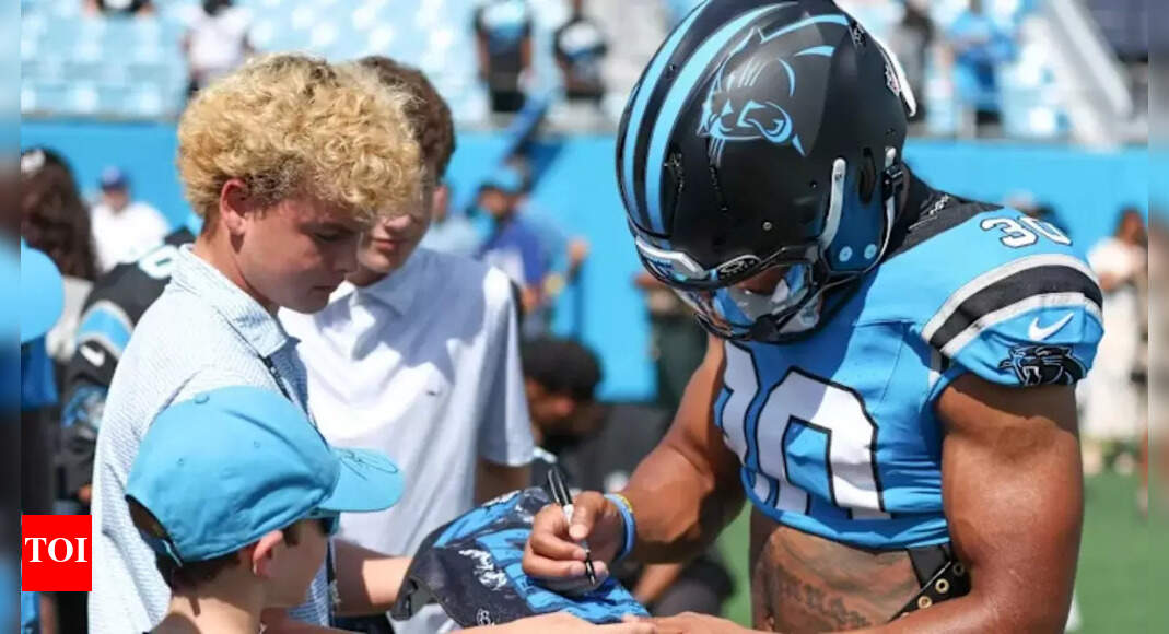 Will Chuba Hubbard play against the Miami Dolphins today? Latest injury update on the Carolina Panthers RB