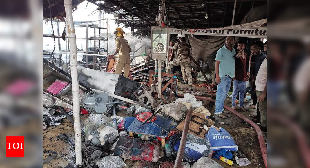 Fire in Bokaro market, six shops gutted