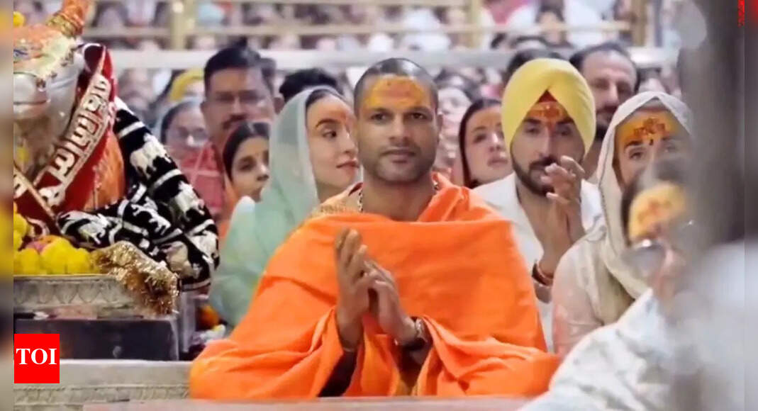Watch: Dhawan visits Shri Mahakaleshwar Temple, joins Bhasma Aarti
