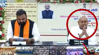 'No longer fit to run Bihar': Tejashwi shares video of Nitish Kumar's 'unusual gesture'; questions mental fitness