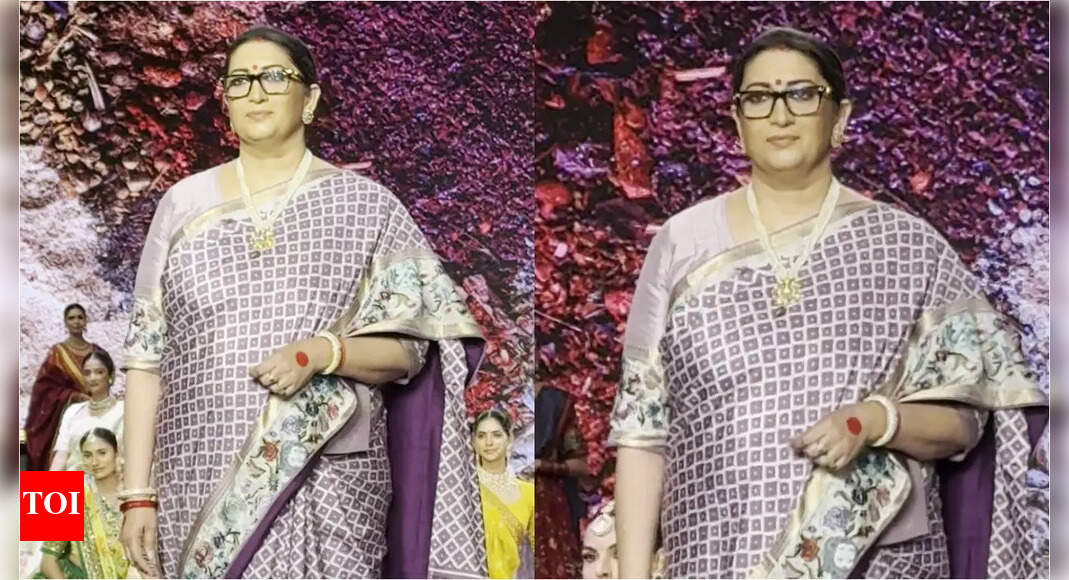 Kyunki Saas Bhi Kabhi Bahu Thi’s Smriti Irani walks the ramp after 26 years; netizens write ‘Looking so elegant and inspiring’