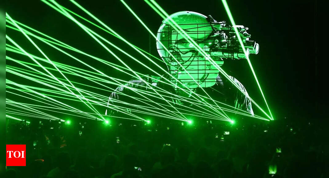 'Amazing Delhi': DJ Eric Prydz brings the house down