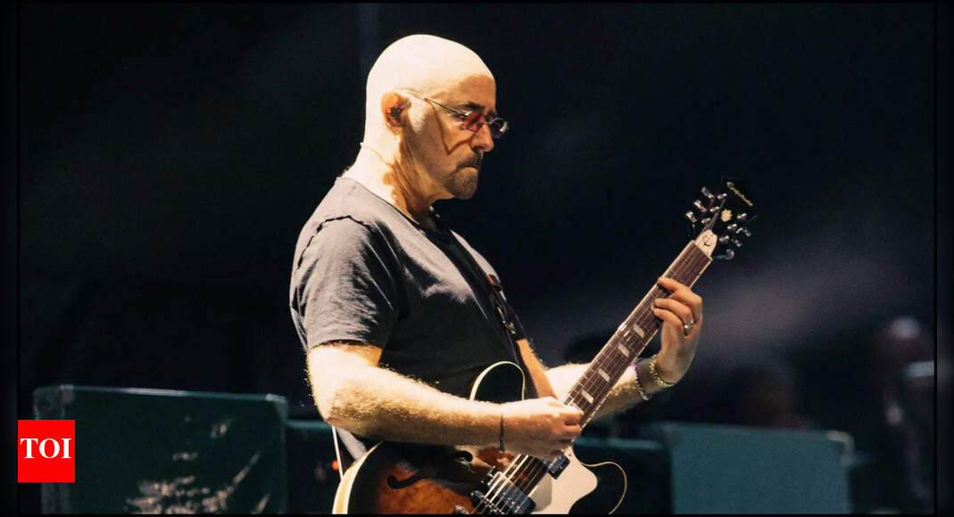 Oasis member Paul 'Bonehead' Arthurs announces break from tour for cancer recovery
