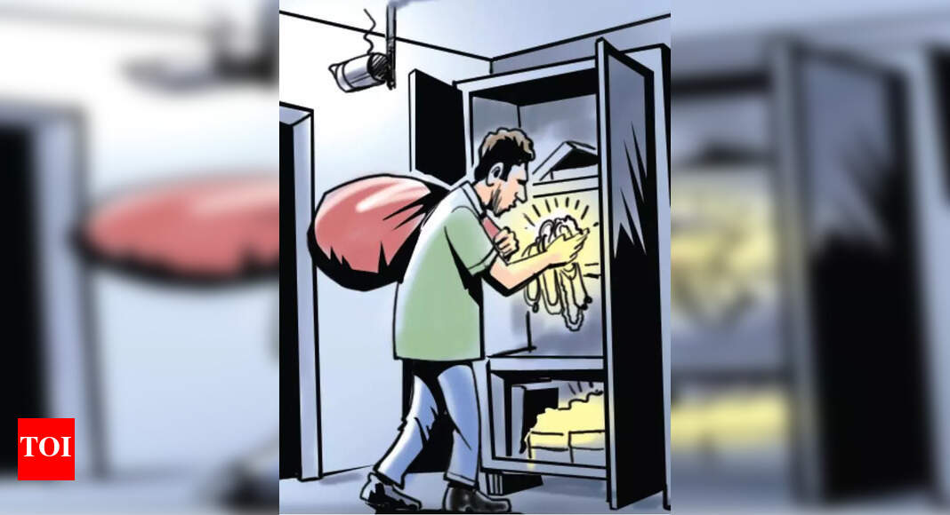 Burglars steal cash from temple premises in Dhar town | Indore News ...