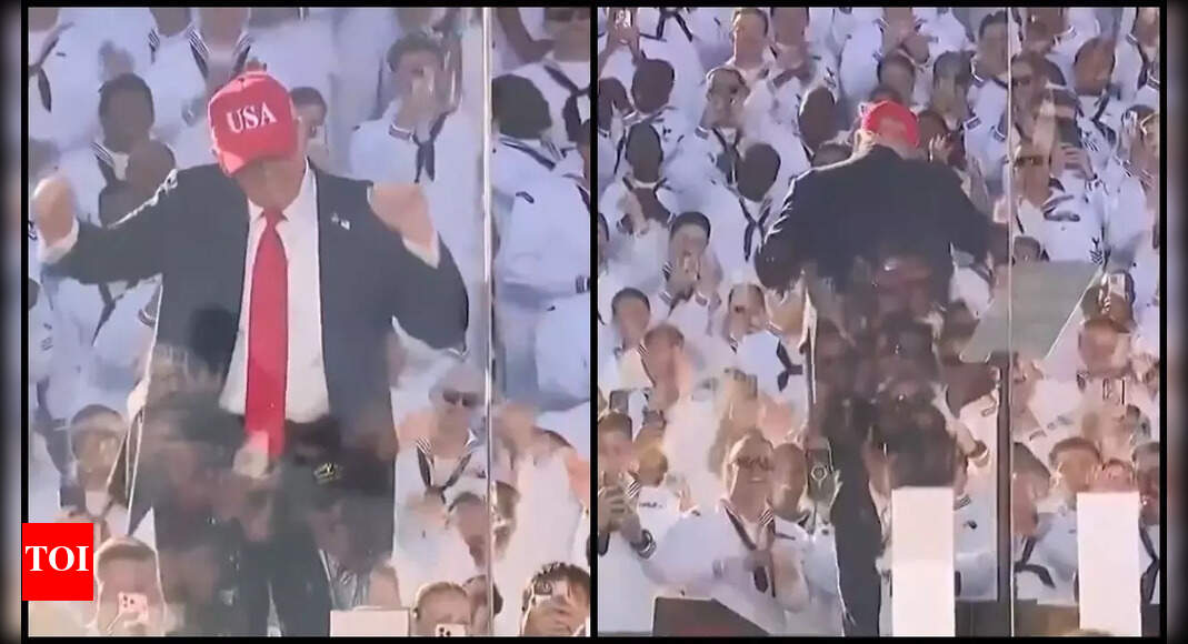 <div>Watch: Trump's 'YMCA' dance moves at US Navy's 250th anniversary event steal the show; crowd goes wild</div>