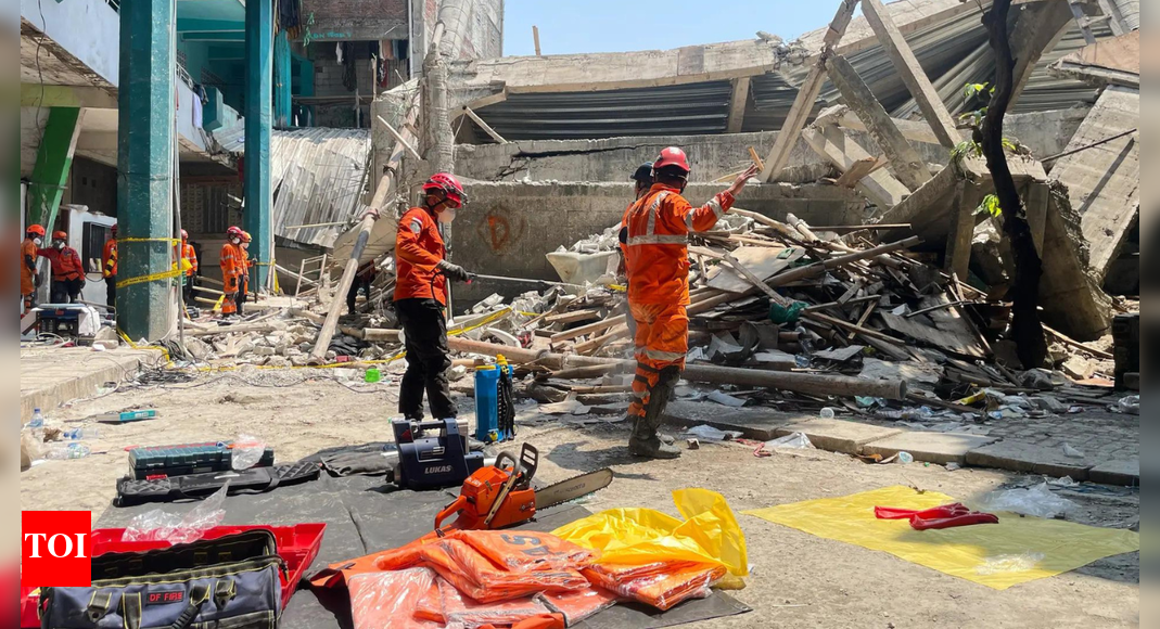 Indonesian school collapse toll now 45