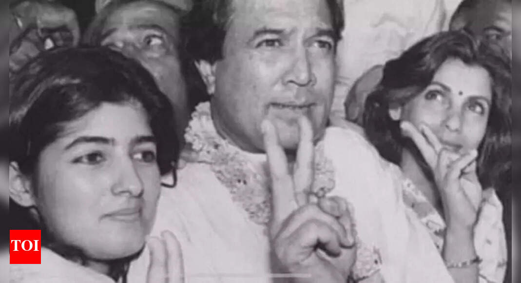 Twinkle Khanna became an actress just to financially support her single mother Dimple Kapadia who lived separately from Rajesh Khanna | Hindi Movie News – The Times of India