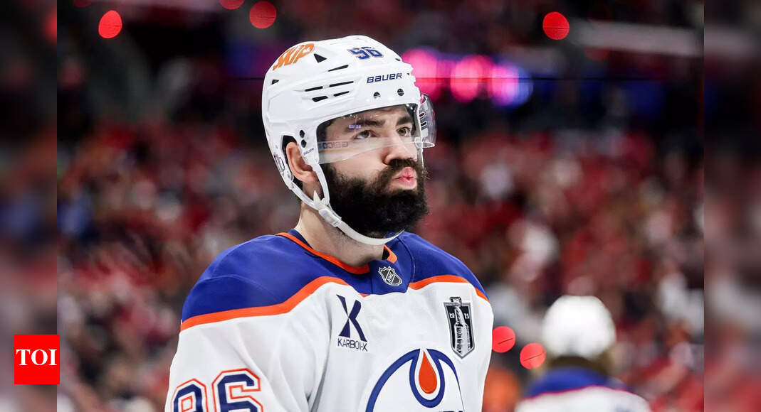 Jake Walman’s injury setback leaves Edmonton Oilers uncertain for season opener against Calgary Flames