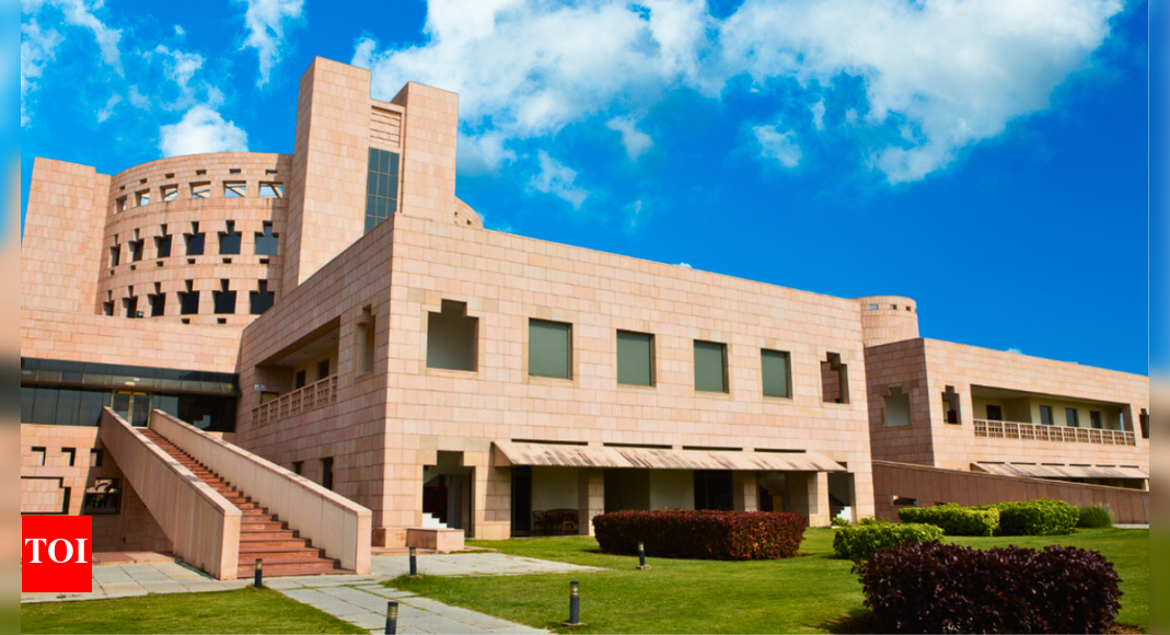 GenAI and Agentic AI in Leadership: How ISB Online’s Leadership with AI Programme prepares future-ready leaders