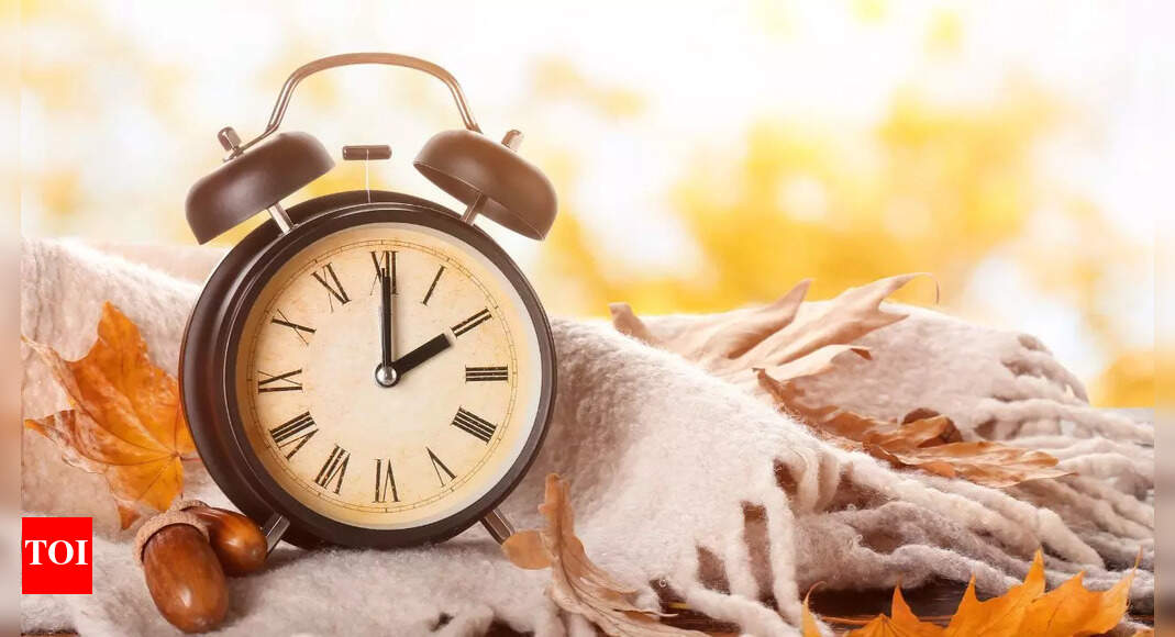 Daylight saving time 2025: When clocks fall back, health risks, and everything you need to know about