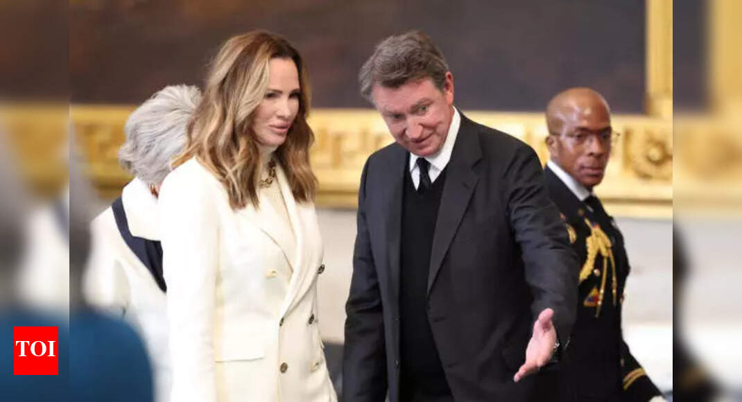 Who is Wayne Gretzky’s wife, Janet Jones and her connection to the NHL legend