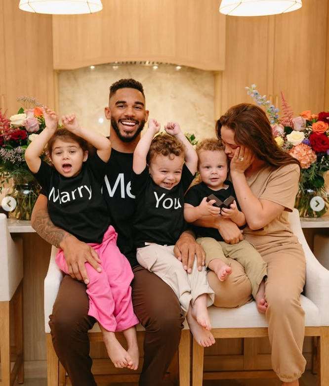 Evander Kane of the Vancouver Canucks praises fiancée Mara Teigen’s chic, casual fashion look