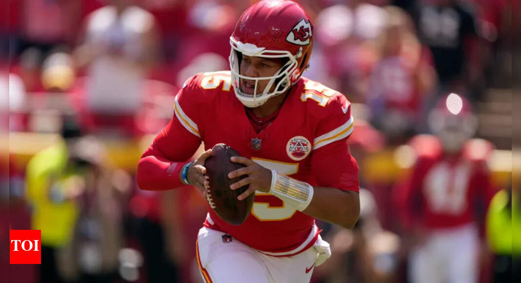 Will Patrick Mahomes play tonight against the Jacksonville Jaguars? Latest injury update on the Kansas City Chiefs' star quarterback