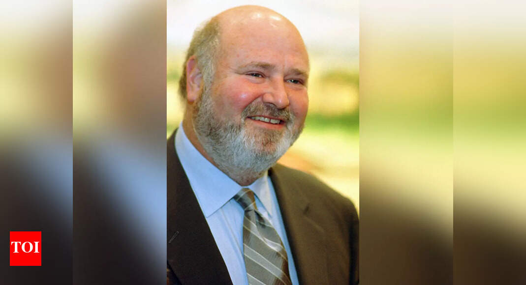 Rob Reiner looks back at When Harry Met Sally...; Recalls filming the iconic awkward scene, With his own mother watching