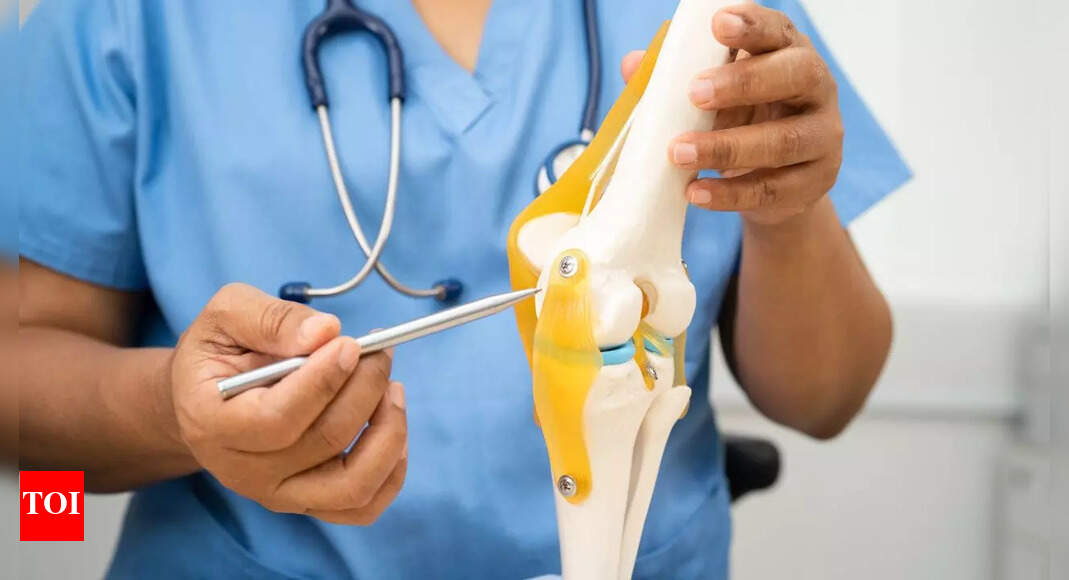 3 morning symptoms that indicate knee damage in future and how to fix them: AIIMS orthopedic surgeon