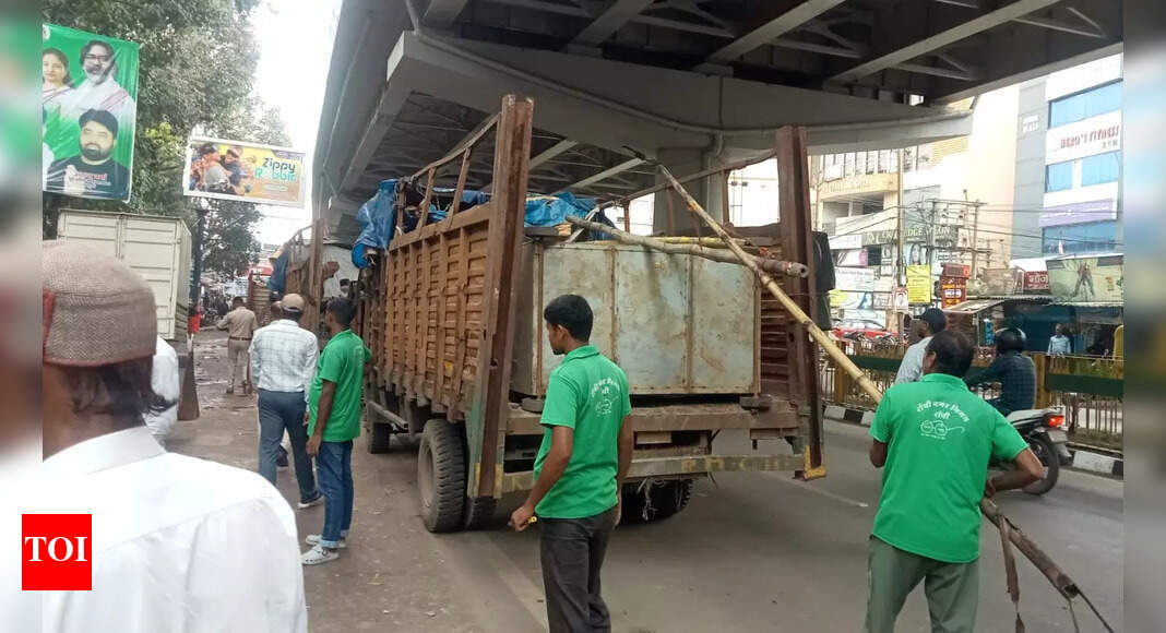 500 vendors pushed back during anti-encroachment drive on Ratu Road