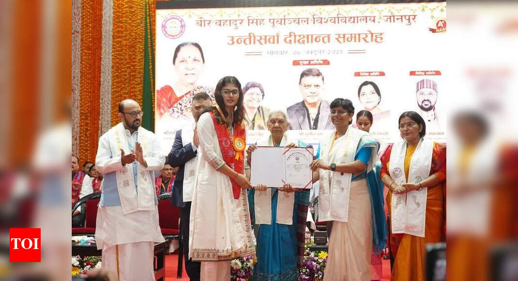 Teachers should focus on character building along with education: Guv | Varanasi News - The Times of India