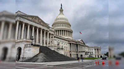 Stop playing with hardworking Americans: US Labour Secretary slams Democrats as shutdown hits employees' salaries