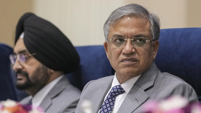Bihar polls: No SIRround sound; Election Commission silent on number of 'aliens' deleted