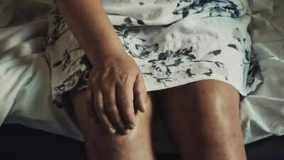 Parkinson's risk may rise with restless legs syndrome; what it is (early signs, risk factors, and management)