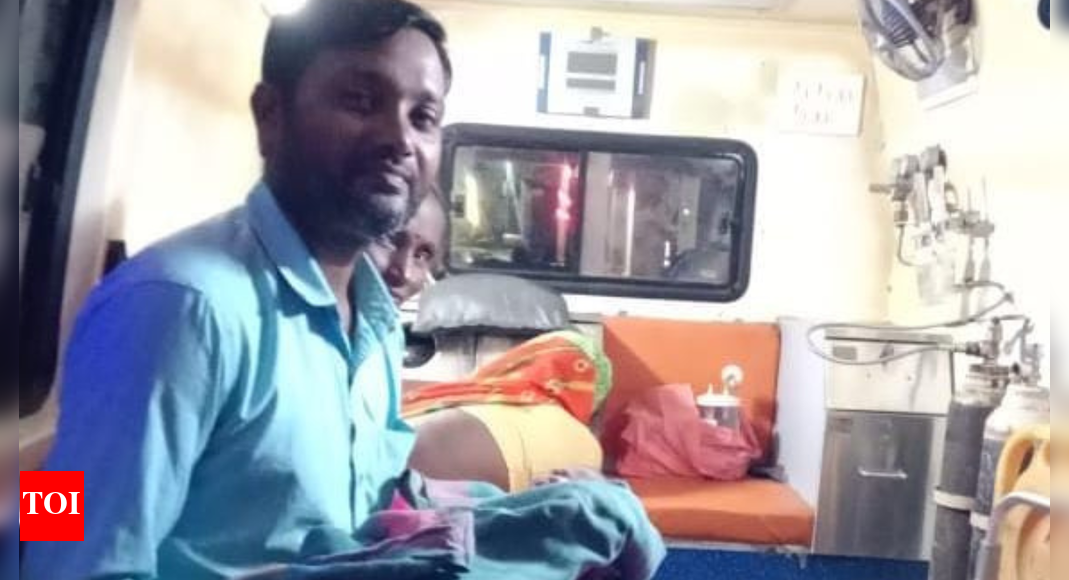 Chhattisgarh ambulance becomes birthplace: Baby girl delivered in Sanjeevani express; mother, daughter safe