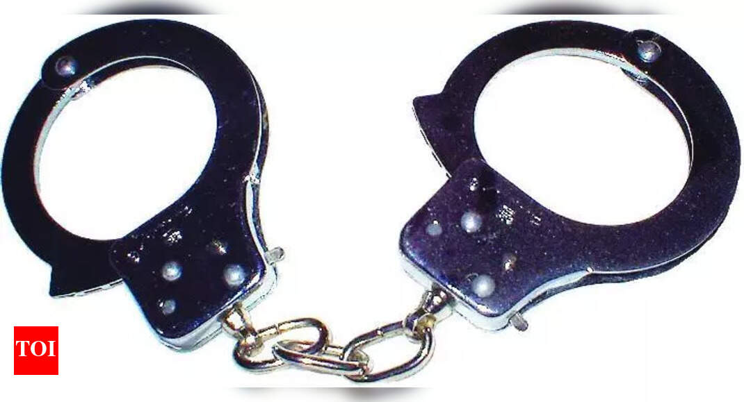 Bargarh cops thwart armed dacoity bid, arrest 2