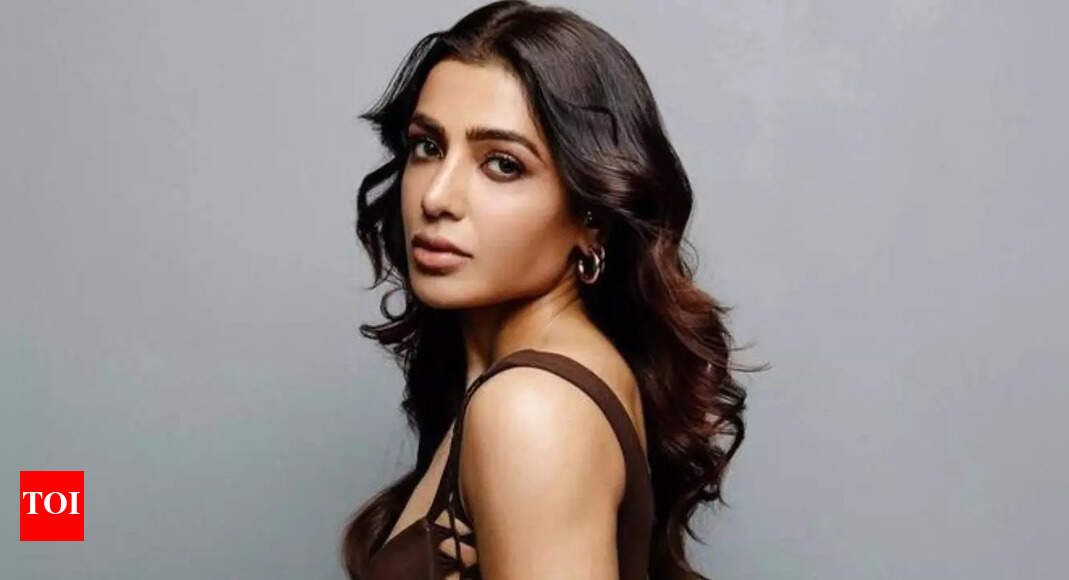 <div>'Maa Inti Bangaram': Samantha lands in Hyderabad</div>