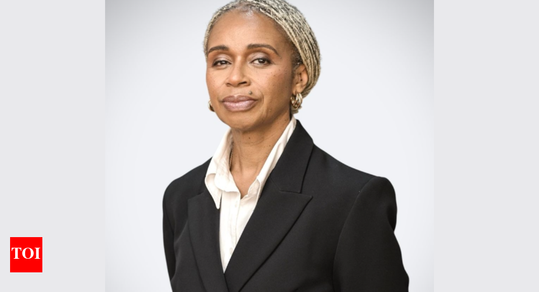 <div>The woman daring to end Cameroon president's 43-year rule</div>