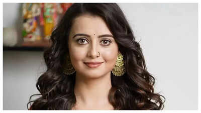 Bigg Boss 18 fame Chahat Pandey returns on-screen with ‘Saas Bahu Aur Swaad’; says 'It’s been such a joy to bring Riya to life'